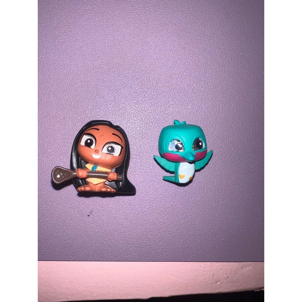 Pocahontas and Flit Disney Doorables bundle